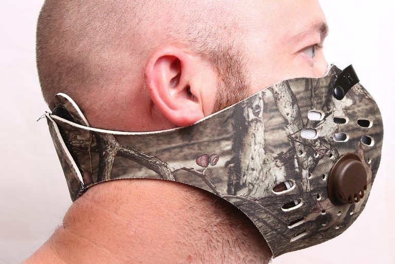 10-best-hunting-face-masks-2021-buyers-s-guide